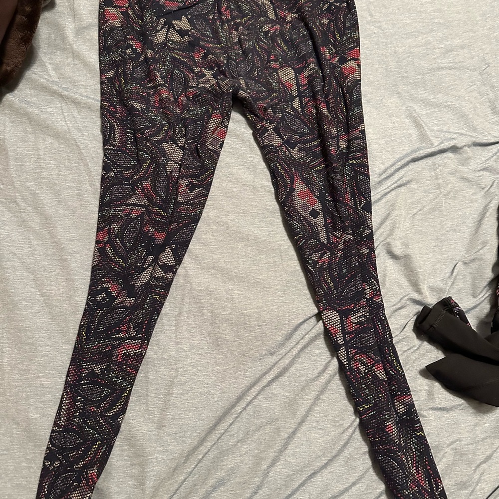 LuLaRoe Floral Patterned Leggings- M